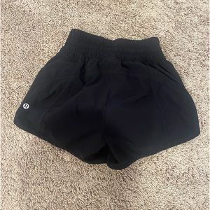 Lululemon track shorts!!
In great condition, like/new
Size 0